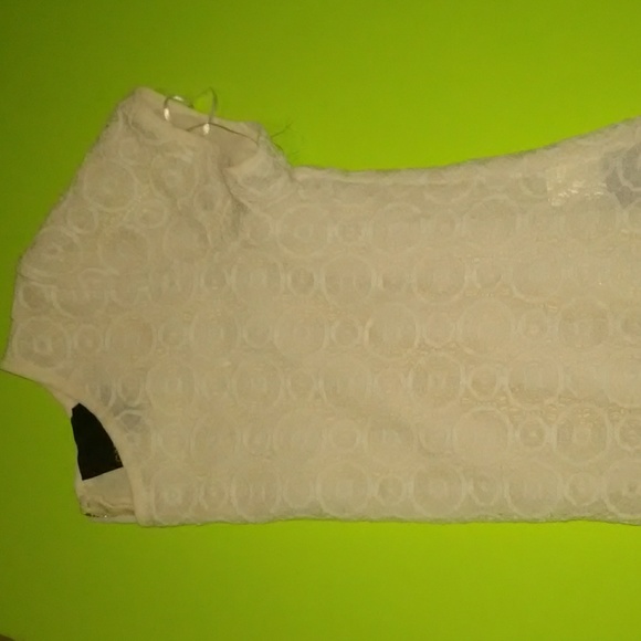 Top - Picture 2 of 5